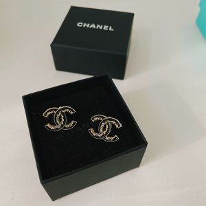 CHANEL | Jewelry | 85 New Chanel Earrings With Box | Poshmark CHANEL | Jewelry | 85 New Chanel Earrings With Box | Poshmark